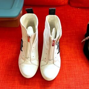 Donna Karan NY white white heel boots size 7 leather upper